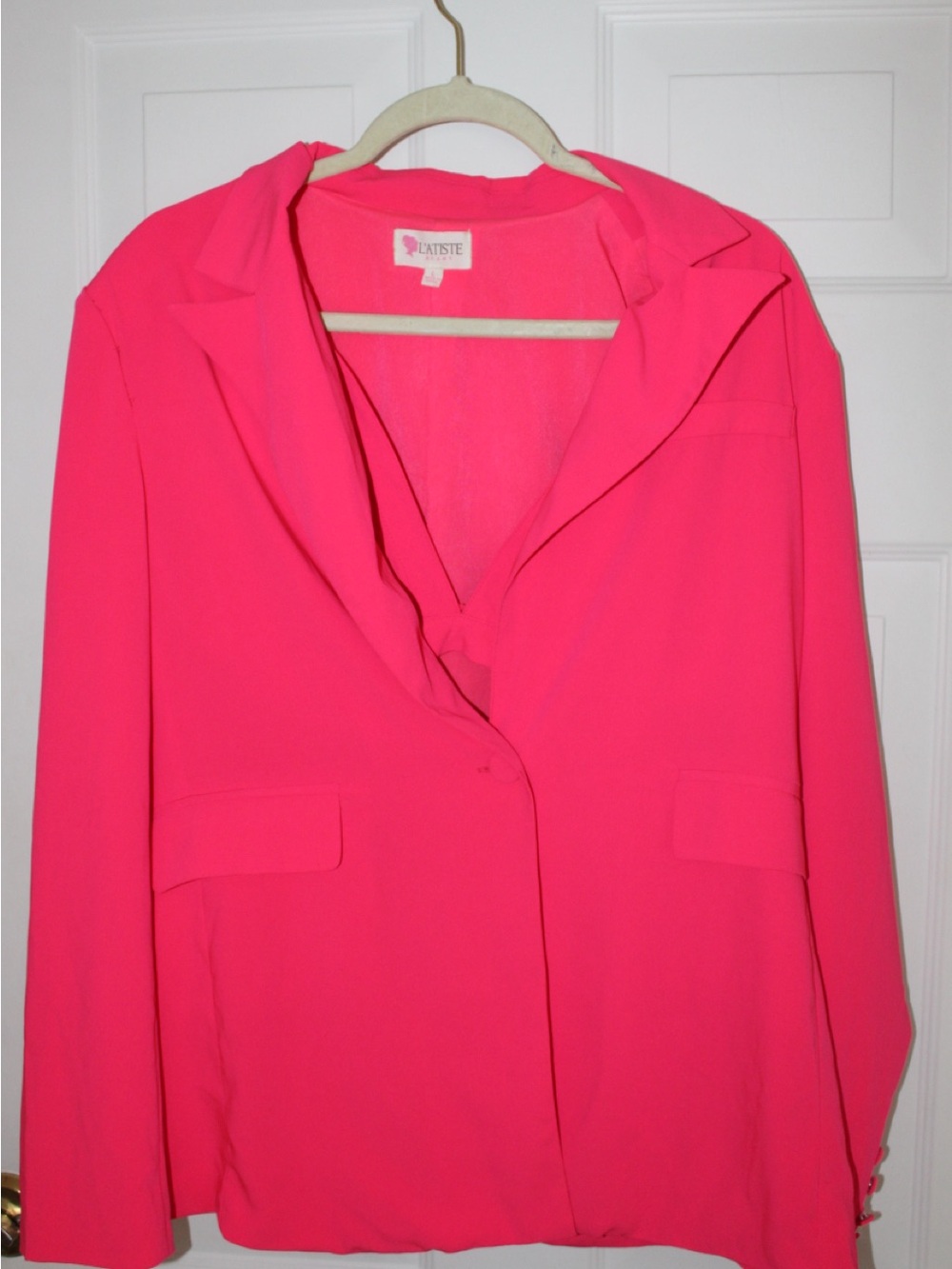 L'ATISTE Vibrant Hot Pink Single-Button Blazer